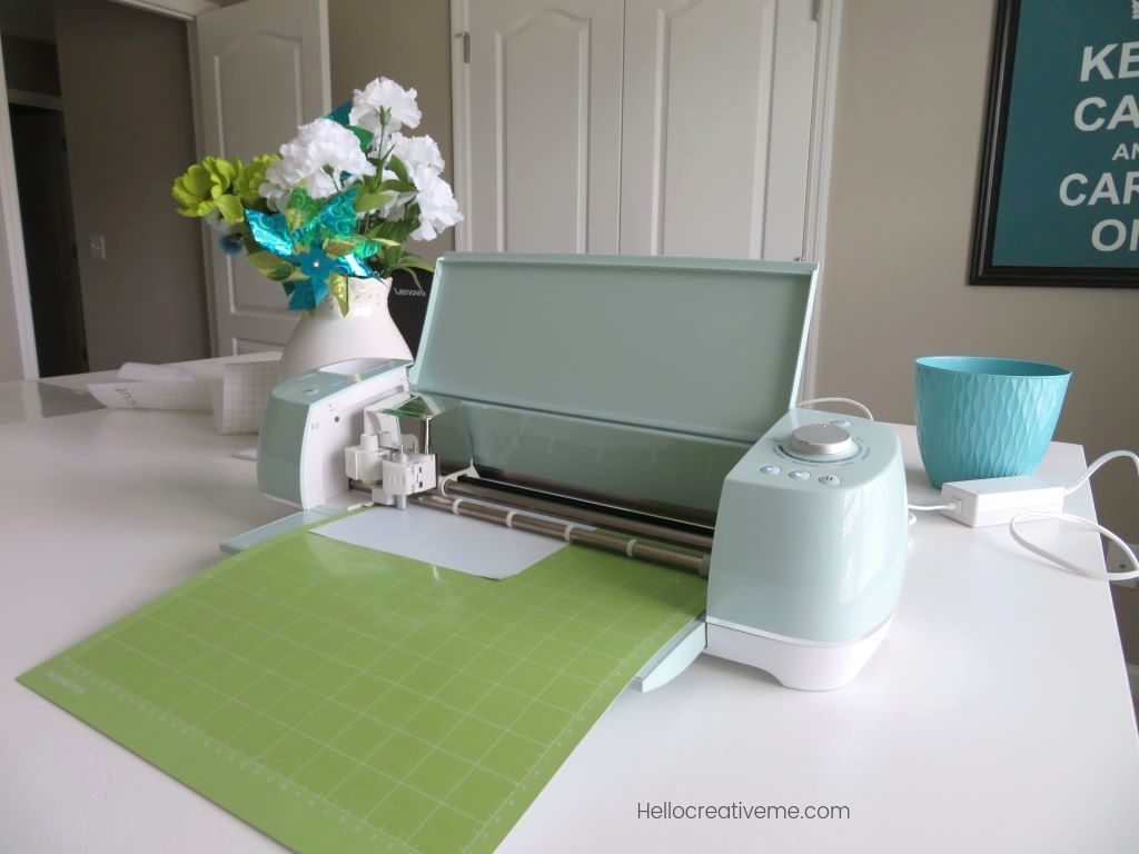 Cricut machine on table